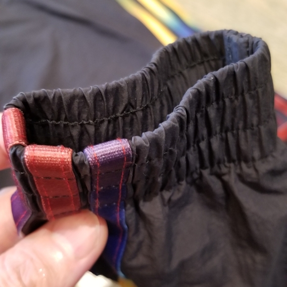 Adidas wind breaker womens - Picture 2 of 9